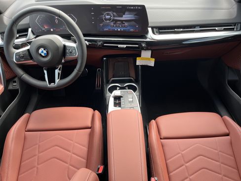 New 2026 BMW X2 xDrive28i w/ Technology Package image 3