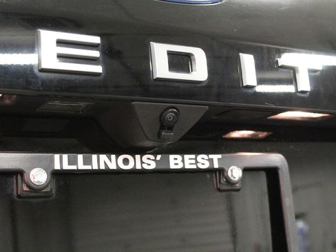 Used 2025 Ford Expedition Platinum w/ Driver's Package AWD/4WD image 13