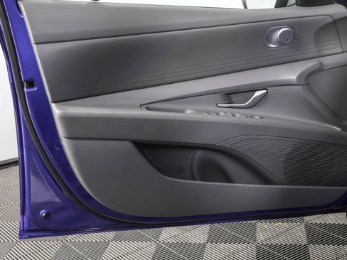 Used 2024 Hyundai Elantra SEL image 34