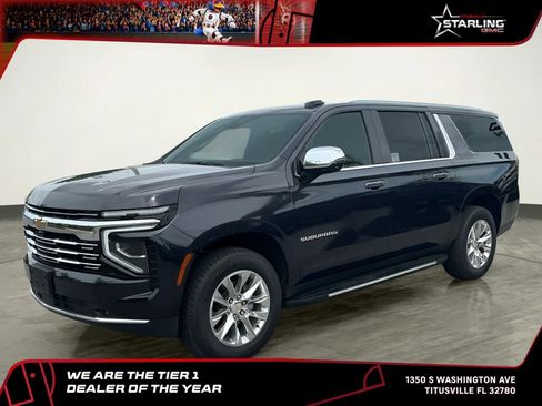 Used 2025 Chevrolet Suburban Premier RWD image 1