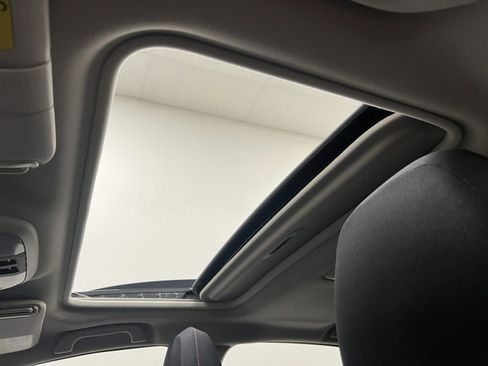 Used 2018 Subaru Crosstrek 2.0i Premium image 18