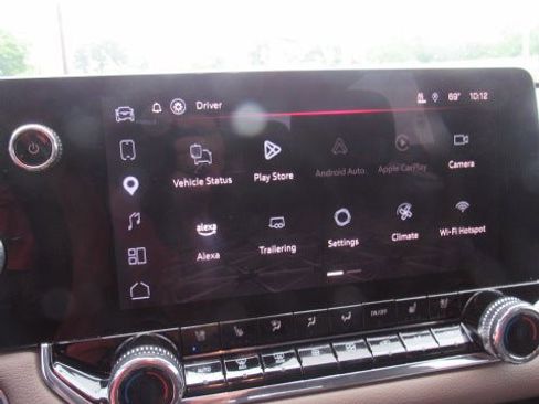 Certified 2025 GMC Canyon Denali AWD/4WD image 23