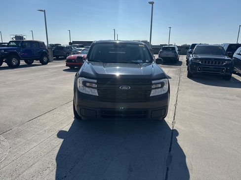 Used 2023 Ford Maverick XL image 1