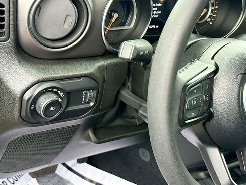 Used 2023 Jeep Wrangler Unlimited Sport AWD/4WD image 11