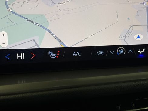 New 2026 Chevrolet Traverse LT w/ Midnight/Sport Edition image 40