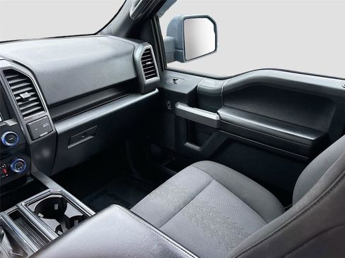 Used 2018 Ford F150 XLT w/ Equipment Group 302A Luxury AWD/4WD image 23