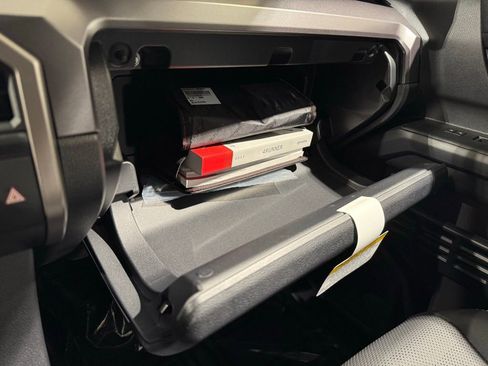 Certified 2025 Toyota 4Runner TRD Off-Road Premium image 30