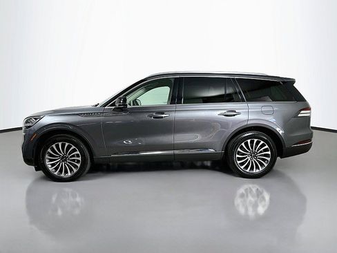 Used 2024 Lincoln Aviator AWD w/ Premium Package image 4