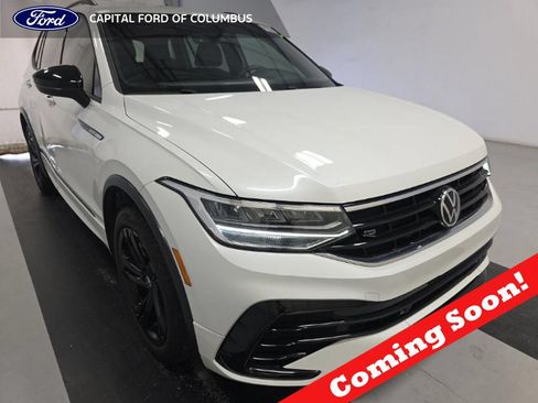 Used 2023 Volkswagen Tiguan SE R-Line FWD image 1