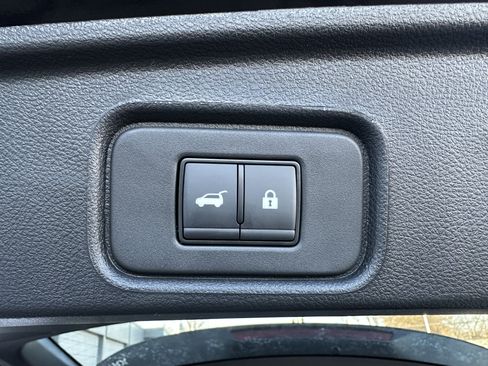 New 2026 Nissan Pathfinder SL w/ SL Premium Package image 38