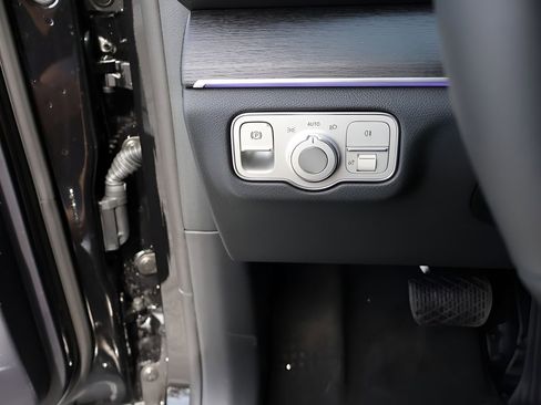 New 2026 Mercedes-Benz GLE 450 4MATIC image 37