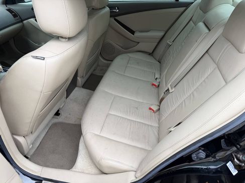 Used 2010 Nissan Altima 2.5 SL w/ SL Pkg FWD image 16