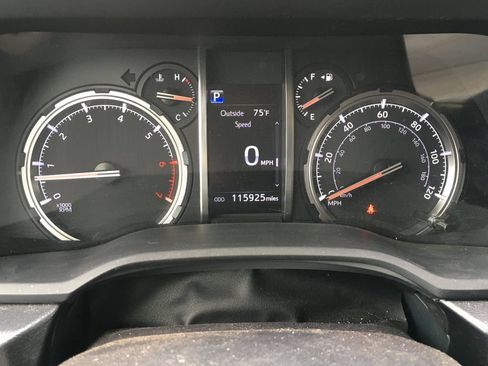 Used 2020 Toyota 4Runner TRD Off-Road Premium w/ Moonroof Package AWD/4WD image 2