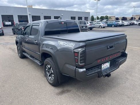 Used 2022 Toyota Tacoma TRD Off-Road w/ TRD Premium Off Road Package image 7