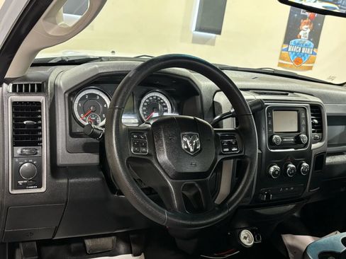 Used 2016 RAM 2500 Tradesman w/ Power & Remote Entry Group RWD image 7