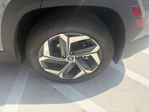 Certified 2024 Hyundai Tucson Limited FWD image 8