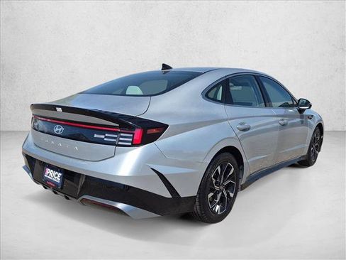 Used 2025 Hyundai Sonata SEL FWD image 5