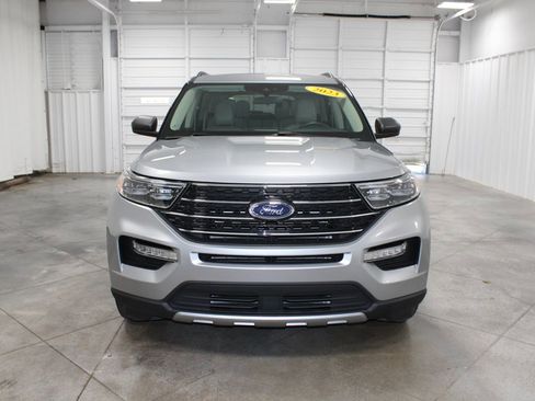 Used 2023 Ford Explorer XLT w/ Equipment Group 202A image 2