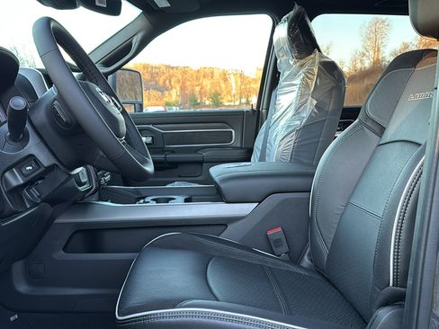 New 2026 RAM 2500 Laramie AWD/4WD image 8