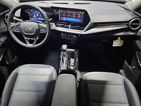 New 2026 Chevrolet Trax LT w/ Driver Confidence Package FWD image 20