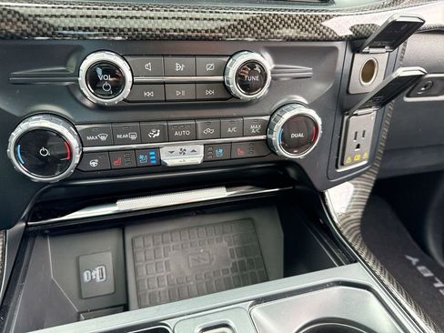 Used 2022 Ford F150 Lariat w/ Equipment Group 502A High AWD/4WD image 41