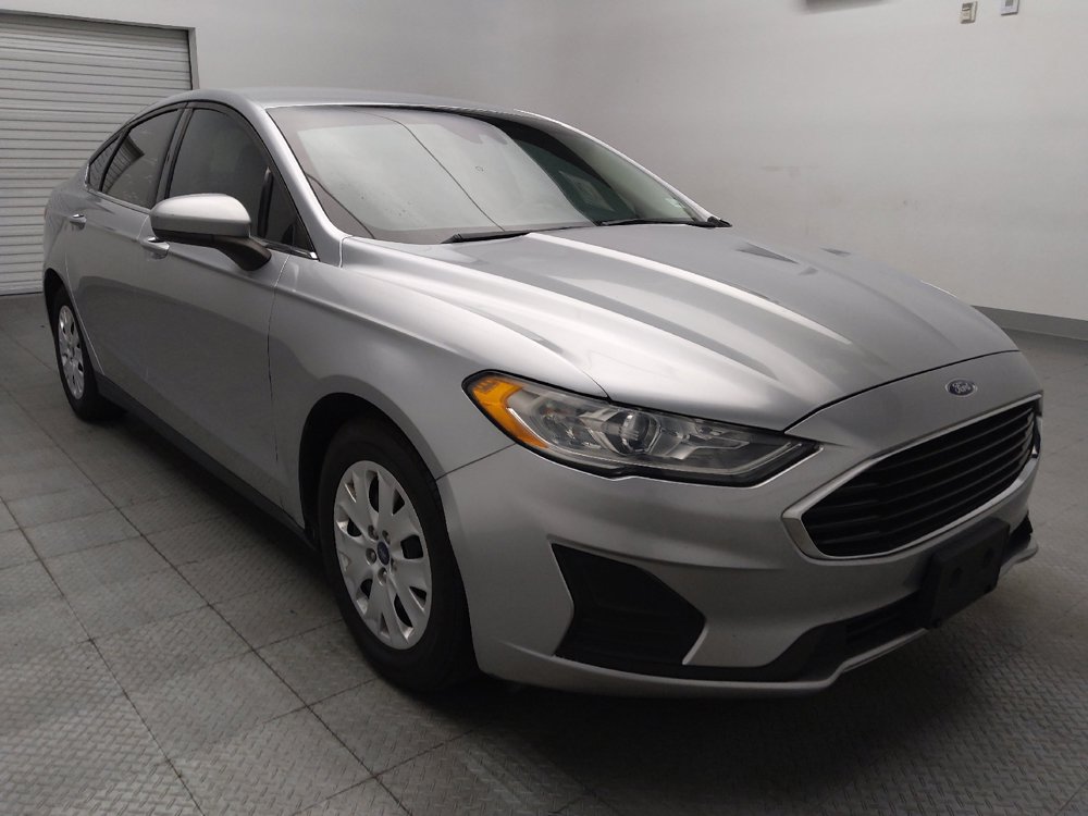 Used 2020 Ford Fusion S FWD image 13