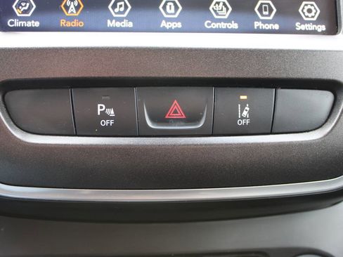 Used 2021 Jeep Cherokee Trailhawk w/ Comfort/Convenience Group image 49