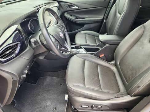 Used 2023 Buick Encore GX Essence w/ Experience Buick Package FWD image 13