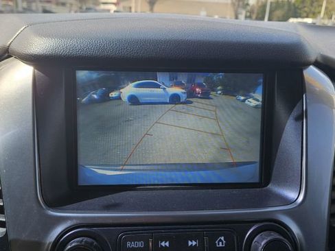 Used 2019 Chevrolet Suburban LT image 28