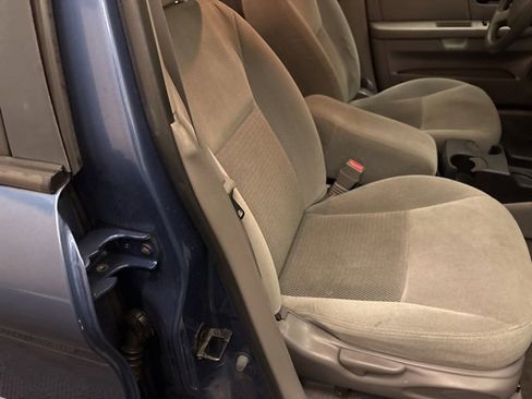 Used 2004 Ford Taurus SE image 18