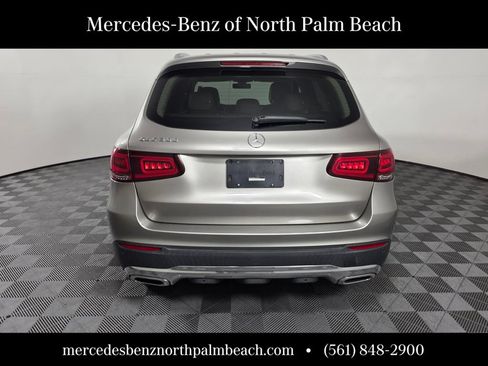 Used 2020 Mercedes-Benz GLC 300 image 4
