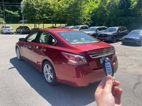 Used 2014 Nissan Altima 2.5 SV FWD image 4
