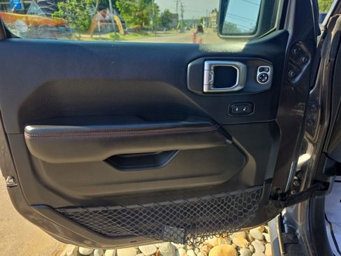 Used 2018 Jeep Wrangler Unlimited Rubicon AWD/4WD image 20