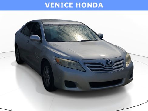 Used 2011 Toyota Camry LE w/ LE Extra-Value Pkg FWD image 1