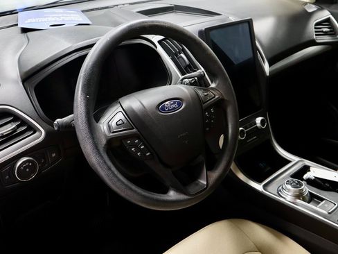 Certified 2022 Ford Edge SE image 25