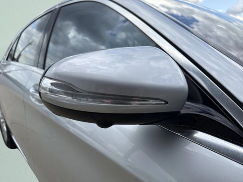 Used 2015 Mercedes-Benz S 550 Sedan image 10