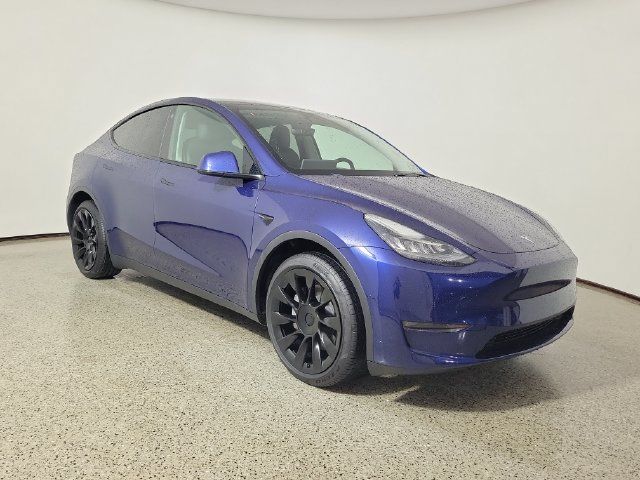 Used 2022 Tesla Model Y Long Range AWD/4WD image 4