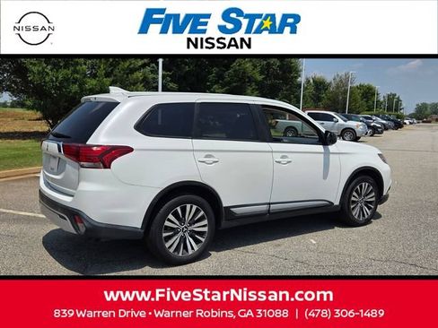 Used 2020 Mitsubishi Outlander ES FWD image 13