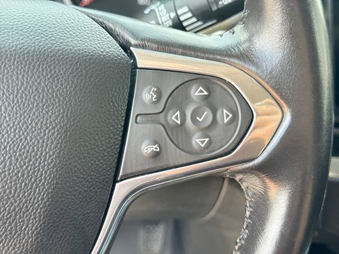 Used 2019 Chevrolet Traverse LT AWD/4WD image 27