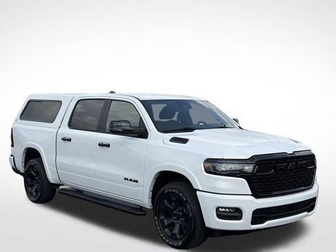 Used 2025 RAM 1500 Big Horn AWD/4WD image 2