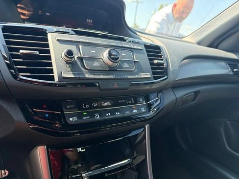 Used 2016 Honda Accord Sport image 17