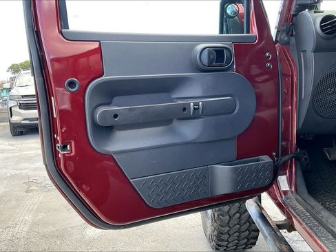 Used 2009 Jeep Wrangler Unlimited Rubicon w/ Trailer Tow Group AWD/4WD image 27