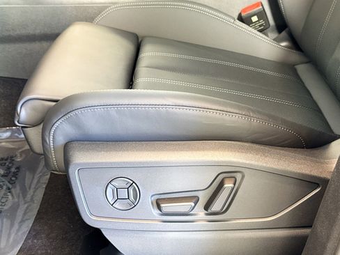 New 2025 Audi Q5 Premium Plus image 16