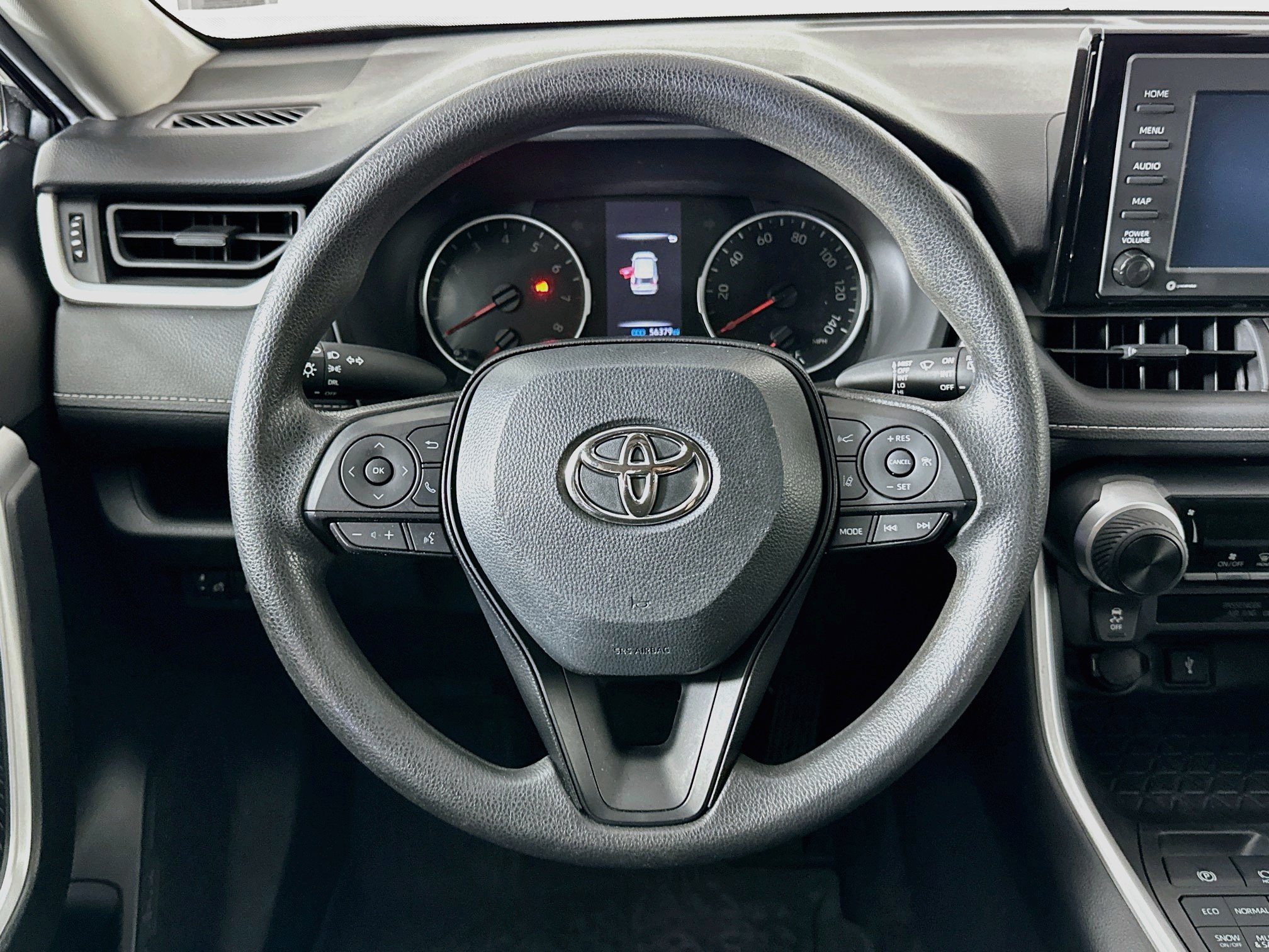 Used 2022 Toyota RAV4 LE AWD/4WD image 17
