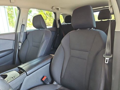 Used 2023 Nissan Rogue S image 20