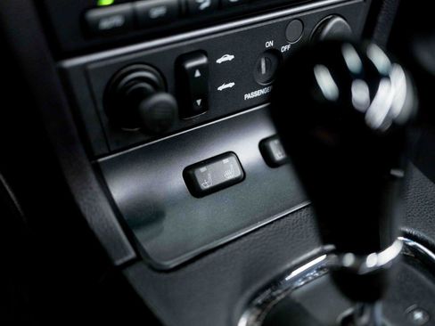 Used 2003 Ford Thunderbird RWD image 68