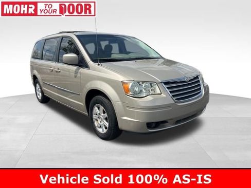 Used 2009 Chrysler Town & Country Touring image 1