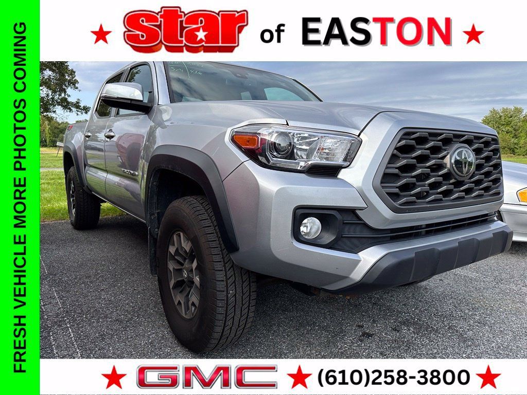 Used 2022 Toyota Tacoma TRD Off-Road AWD/4WD image 1