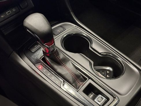 Used 2022 Chevrolet Equinox RS w/ RS Leather Package image 28