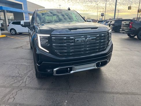 Used 2024 GMC Sierra 1500 Denali Ultimate image 8